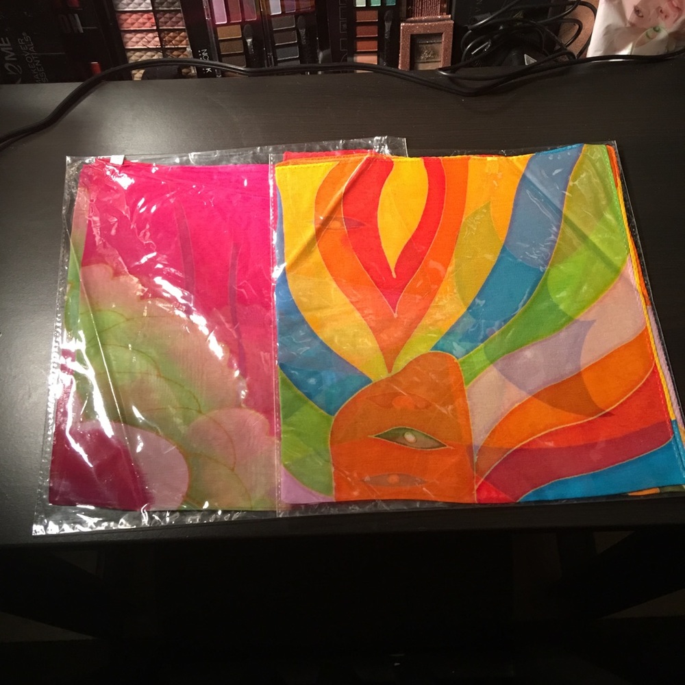 Beautiful Scarfs - Picture 4 of 5